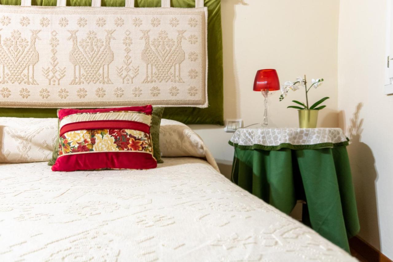 Le Dame Di Castello - Iun Q2444 Apartment Cagliari Bagian luar foto