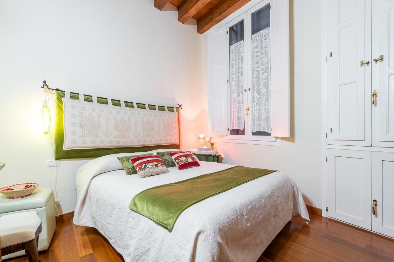 Le Dame Di Castello - Iun Q2444 Apartment Cagliari Bagian luar foto